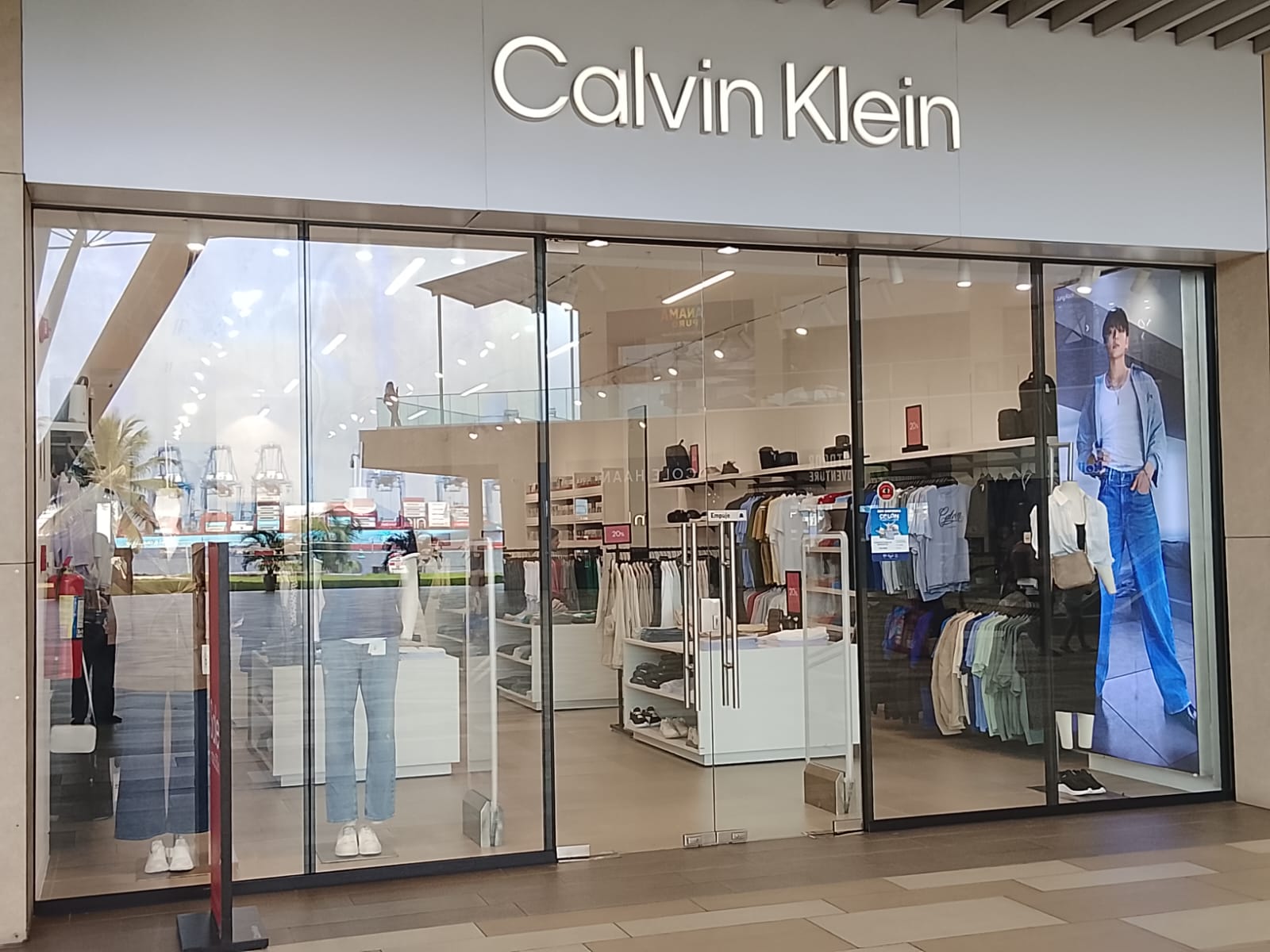 CALVIN KLEIN