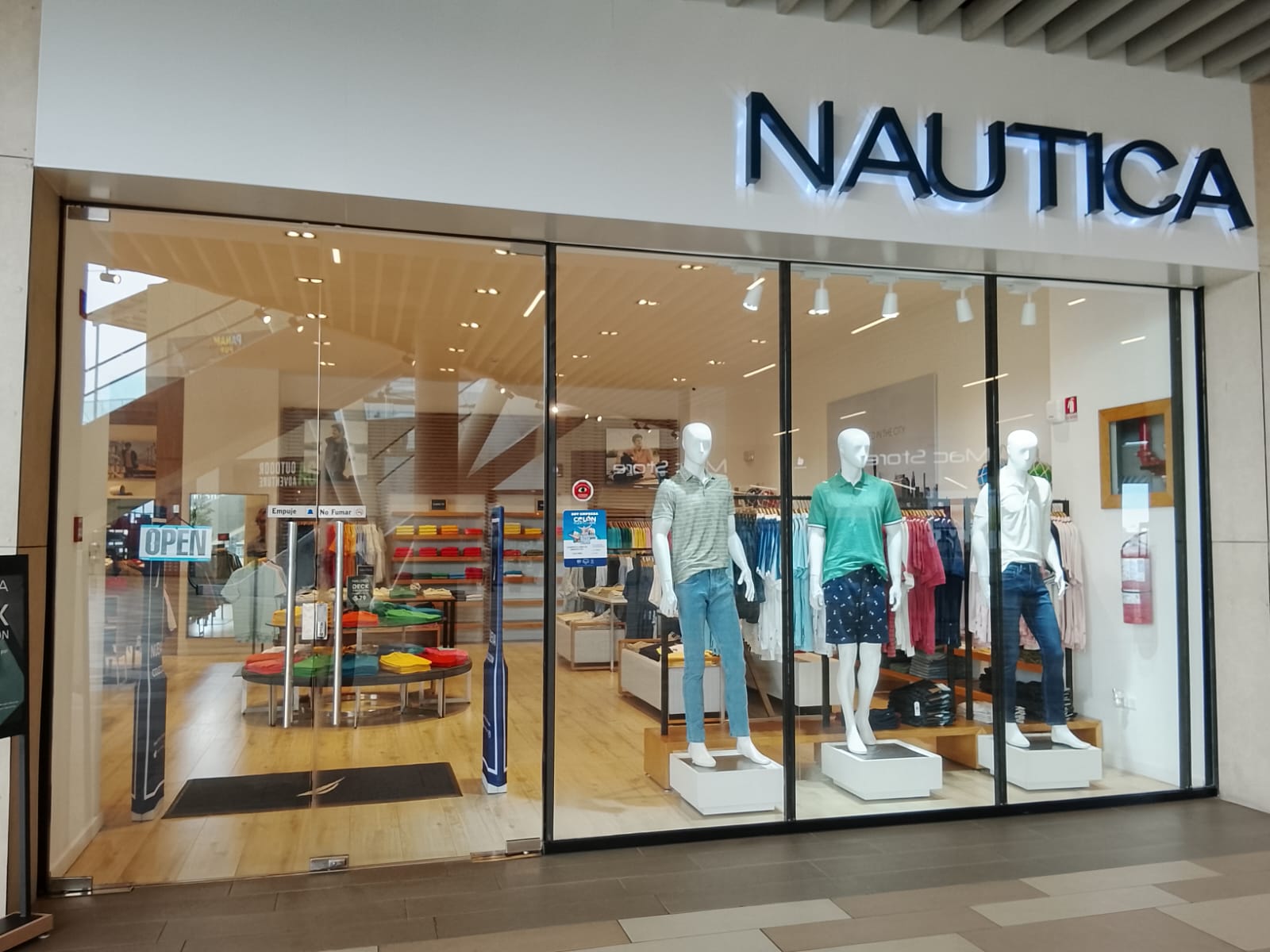 NAUTICA